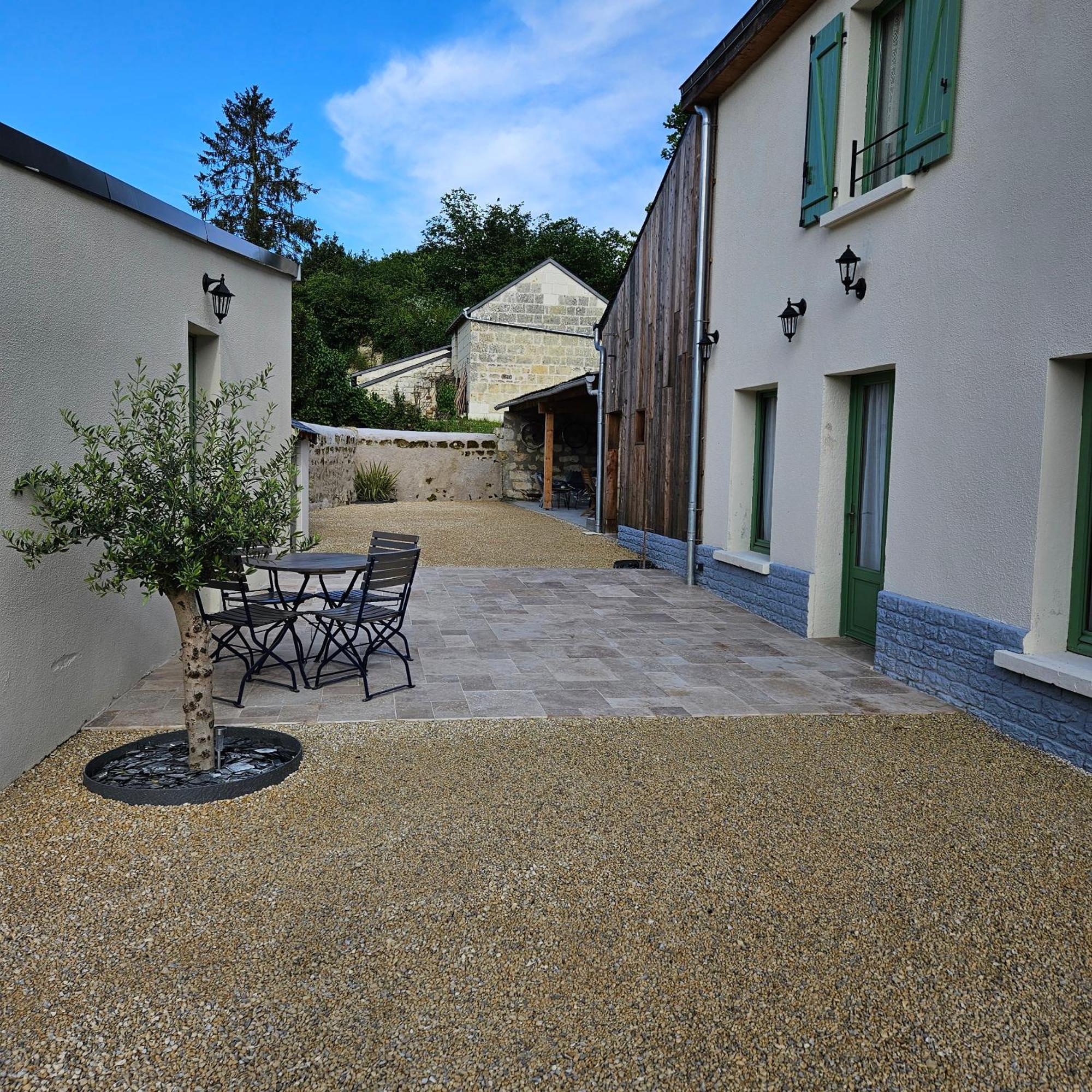 Gite Le Montinho Fontevraud L'Abbaye Buitenkant foto